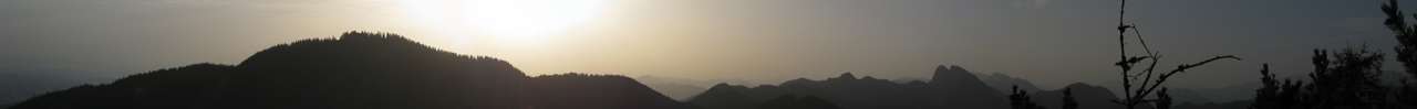 Sonnenaufgang ber dem Hochsalm.