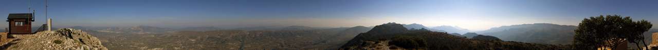 Blick vom Gipfel der Serrella nach Norden.